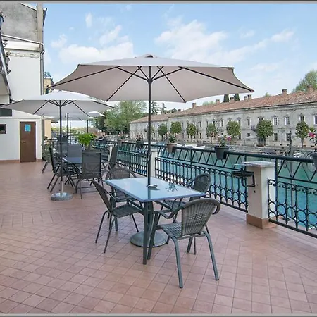 Fiori Sull'acqua Apartmán *